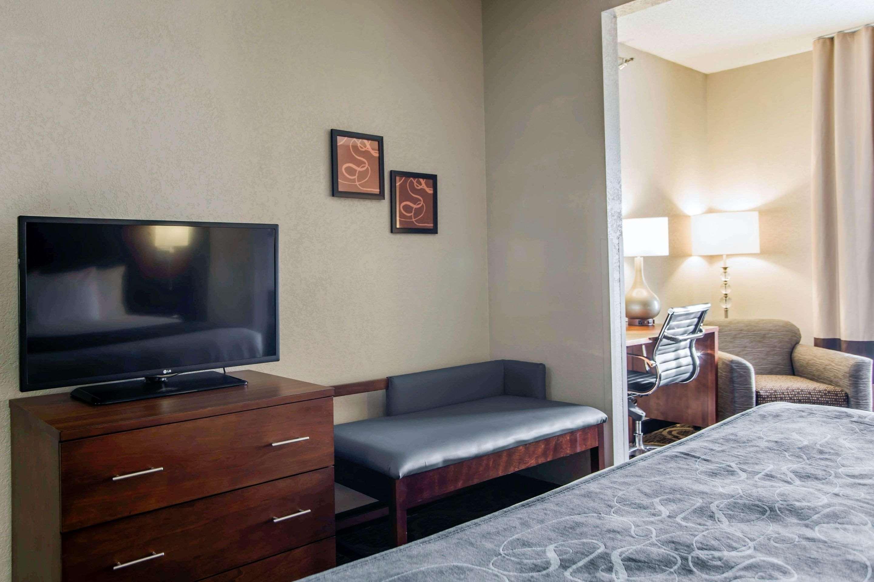 Comfort Suites Pineville - Ballantyne Area Luaran gambar