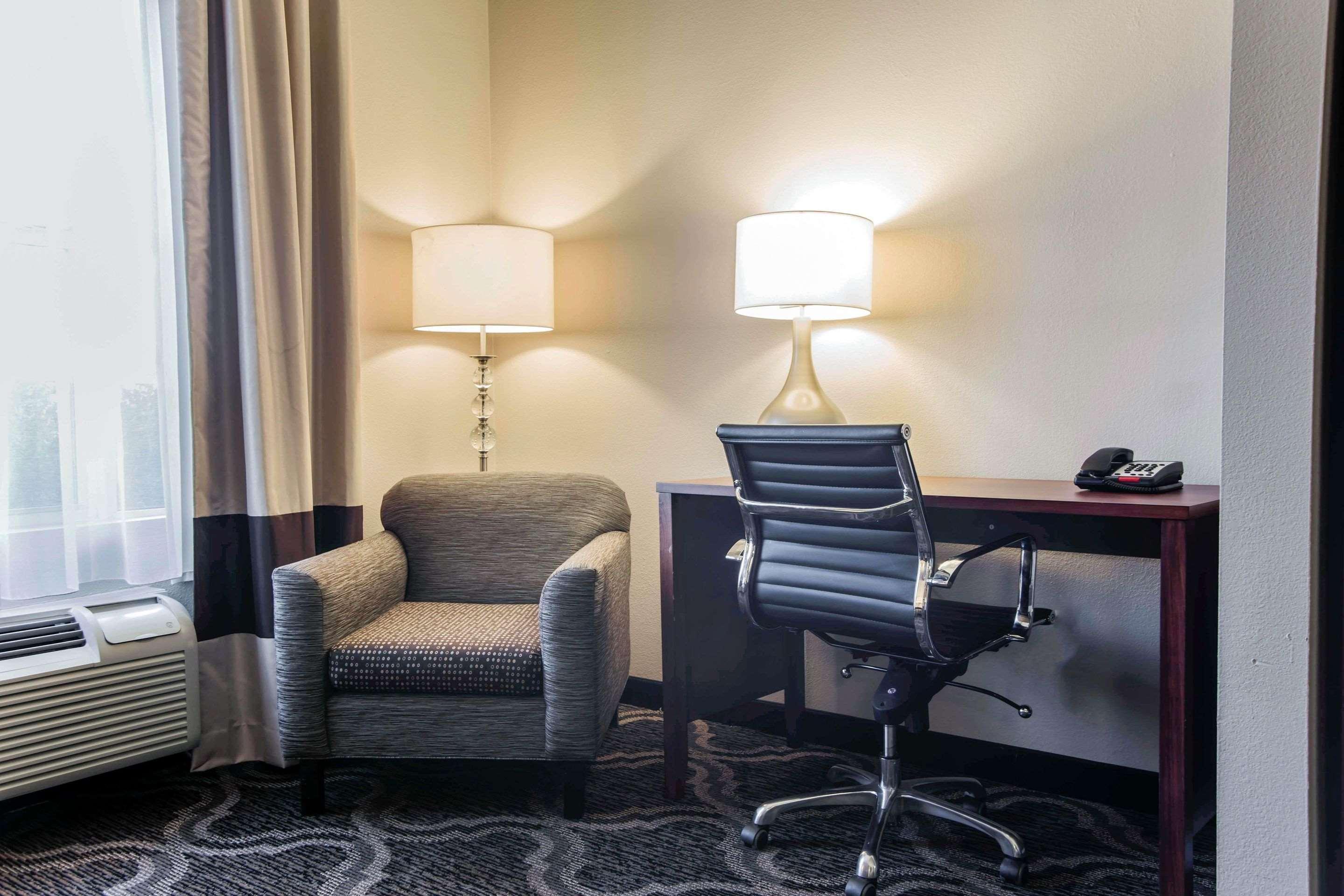 Comfort Suites Pineville - Ballantyne Area Luaran gambar